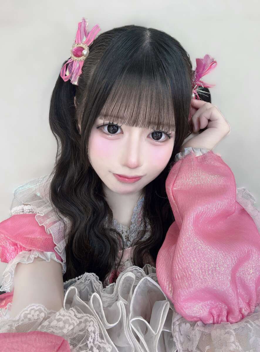 彩梨紗
