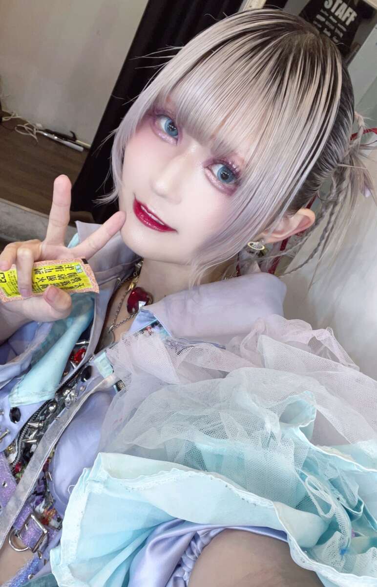 感情線あくび