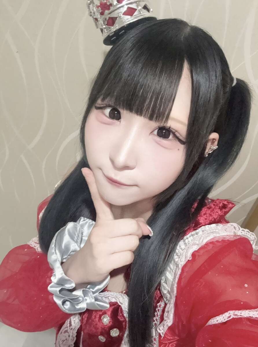 八張さやか