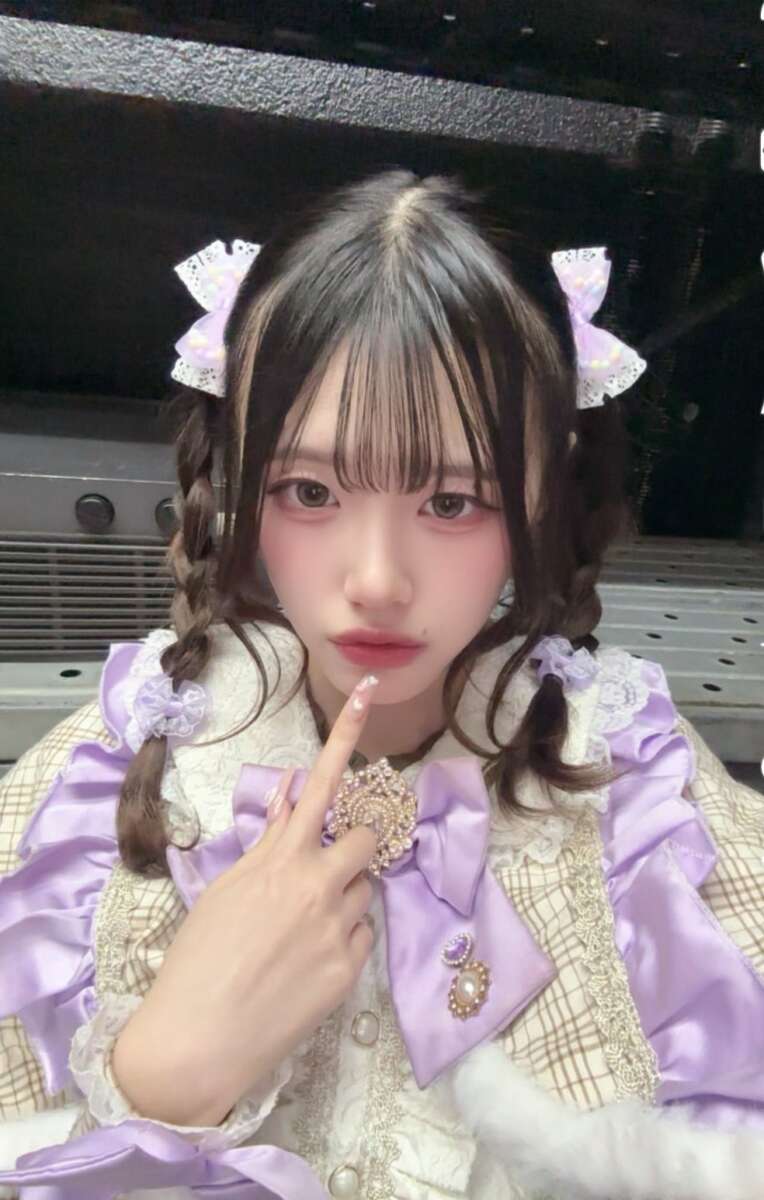 朝比奈ろこ