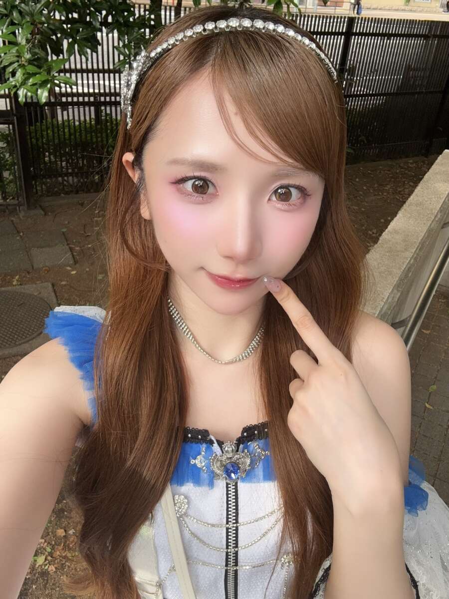 神楽 栞
