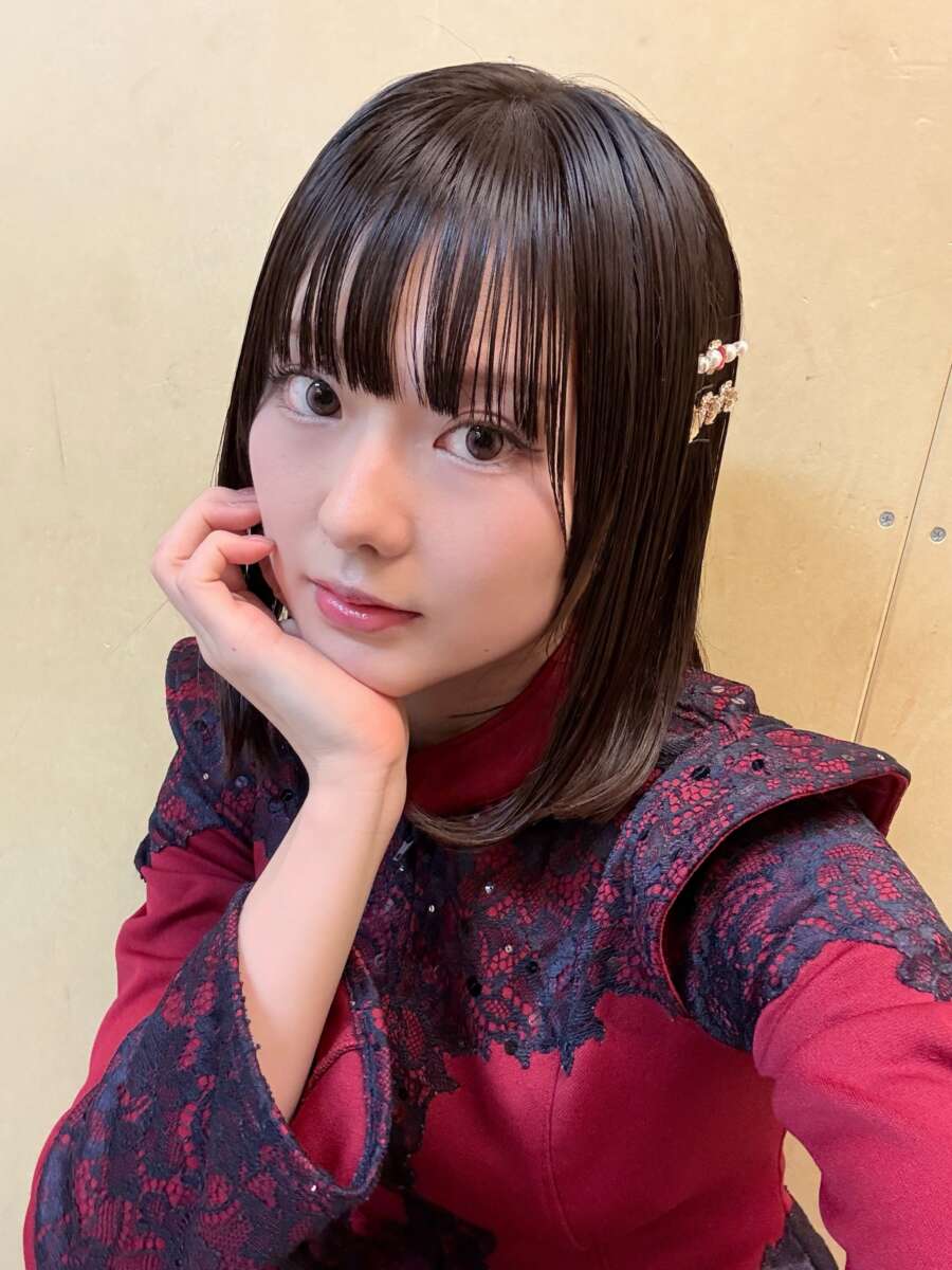 篠田百音