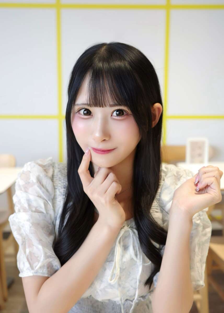 加藤ひな
