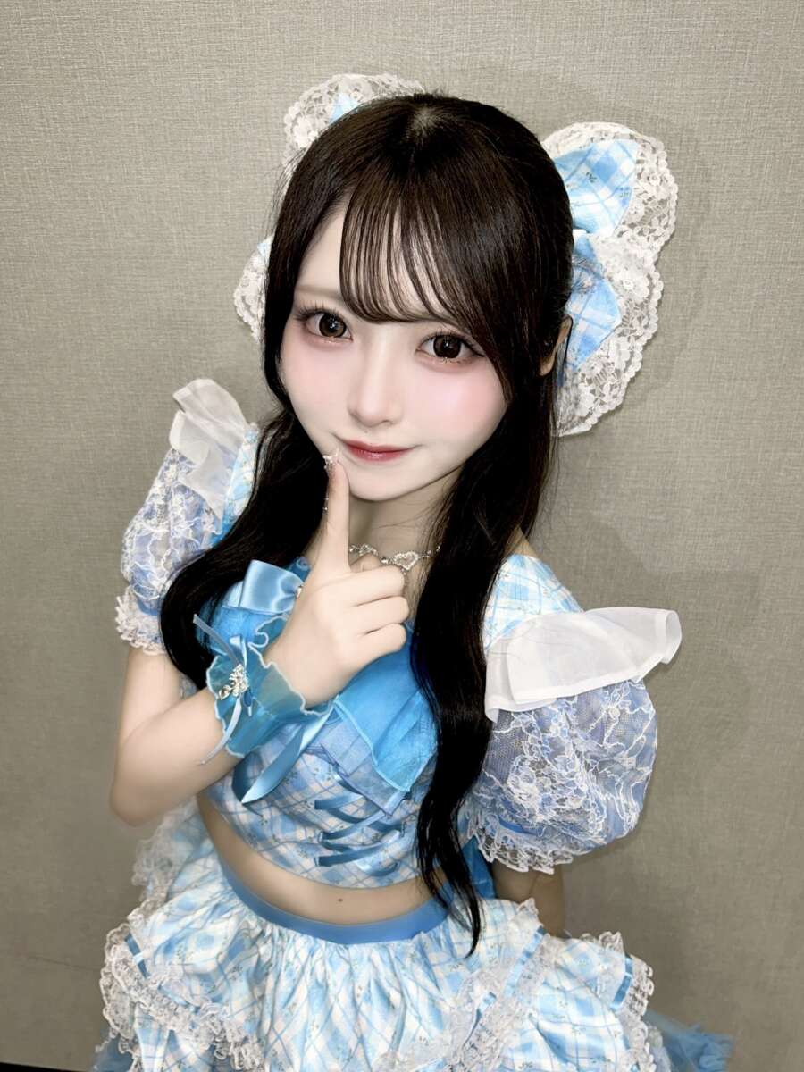 桃乃あや