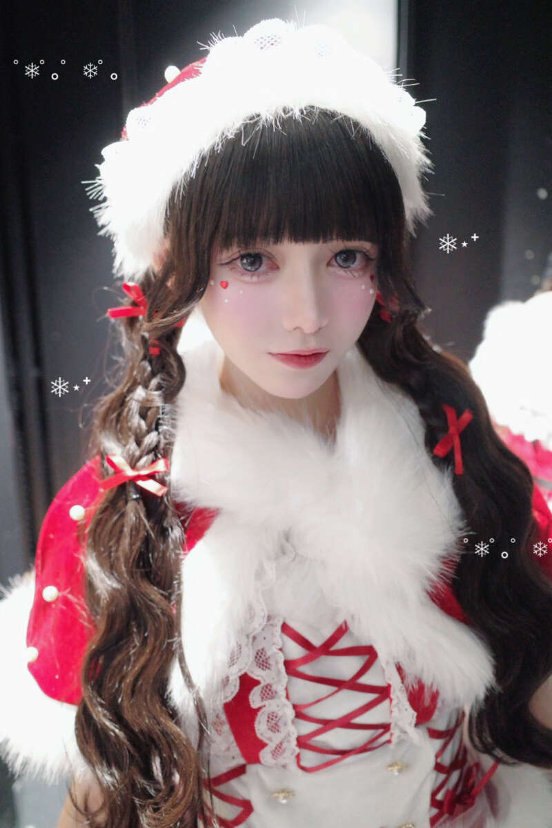 白咲りこ。