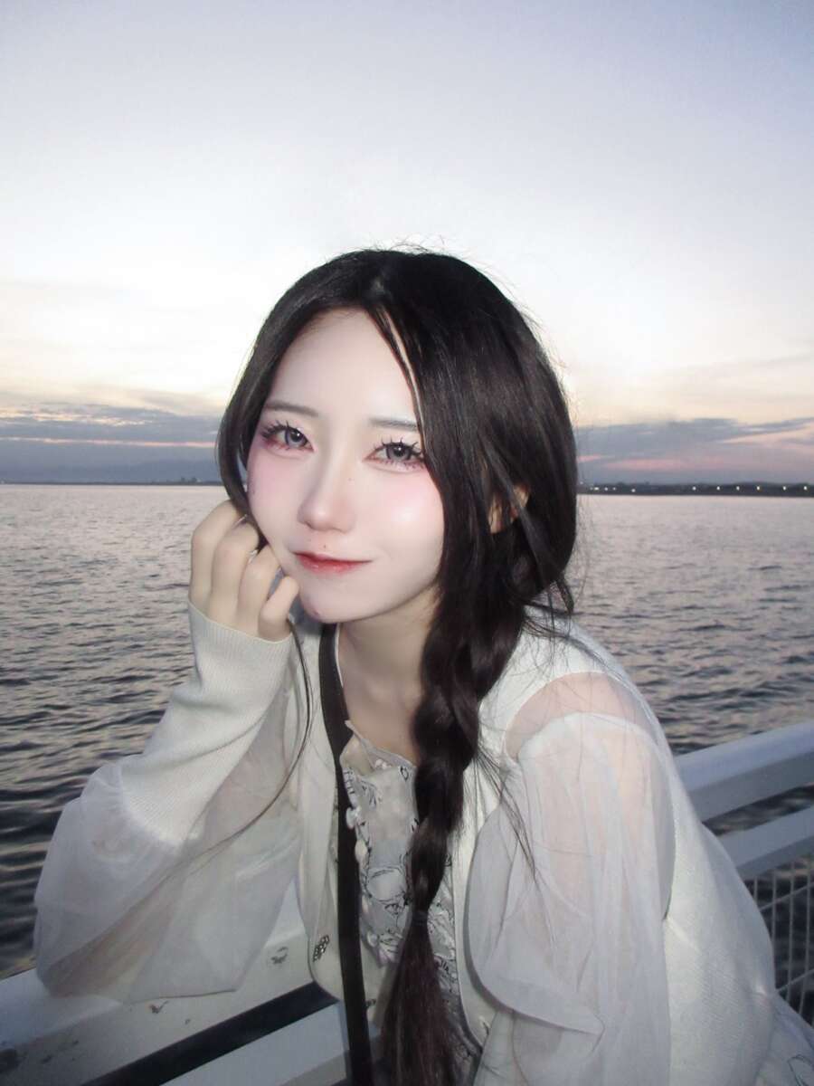 小鳥遊あみ