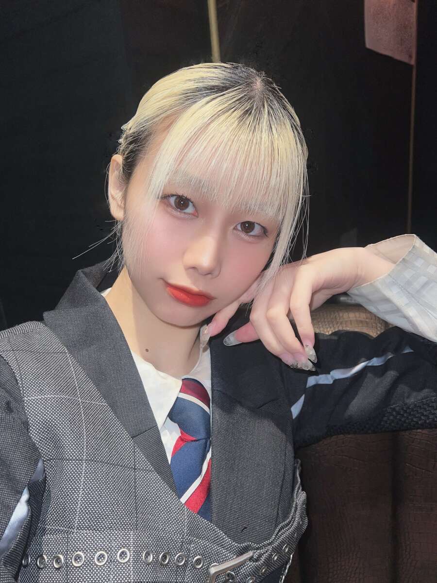 紬 実詩