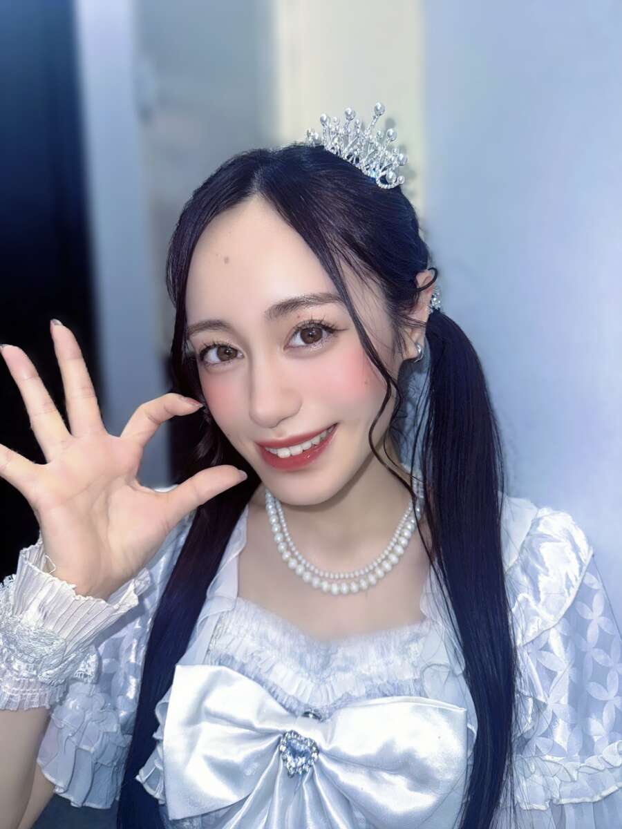 秋葉レイ
