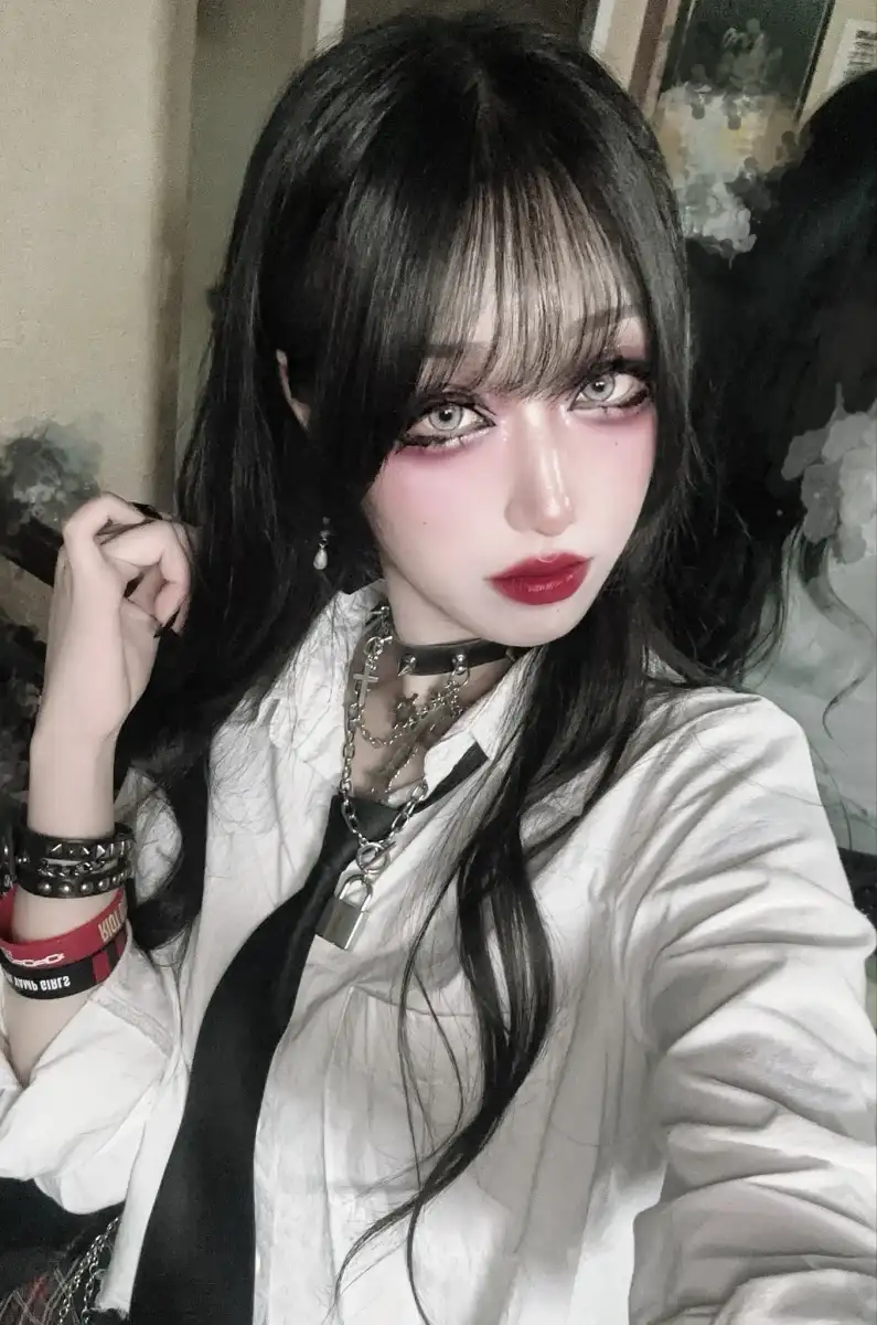 姫草雛奈子