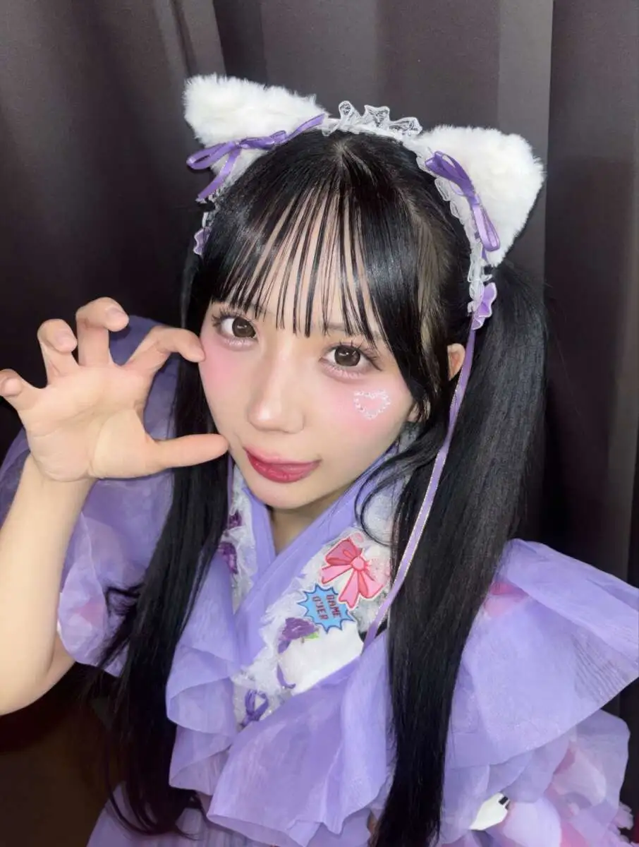 小鈴かれん