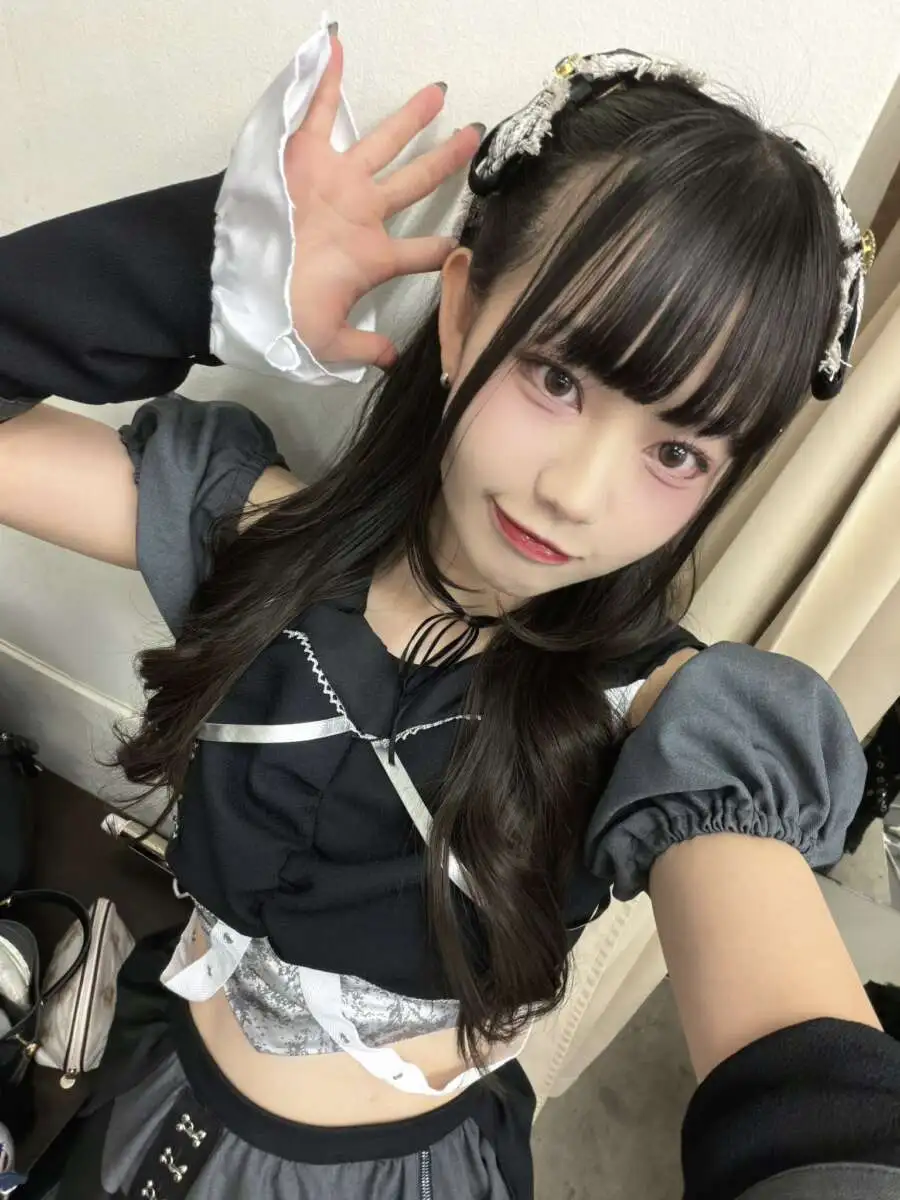 七々扇ツバキ