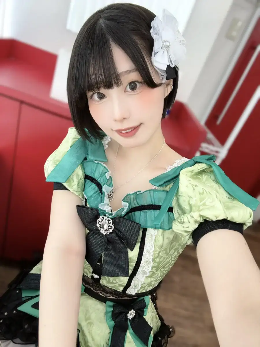 綾田せりか