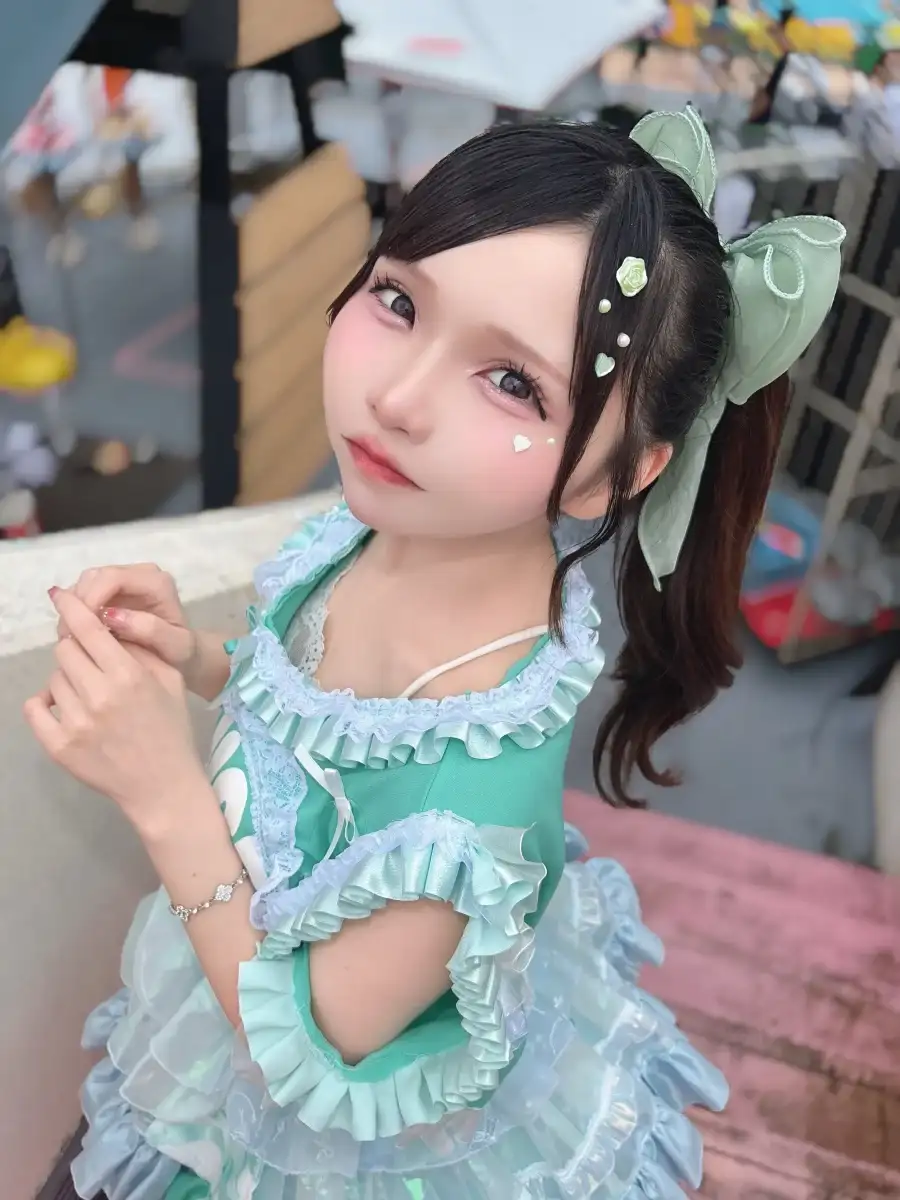 小島ももな