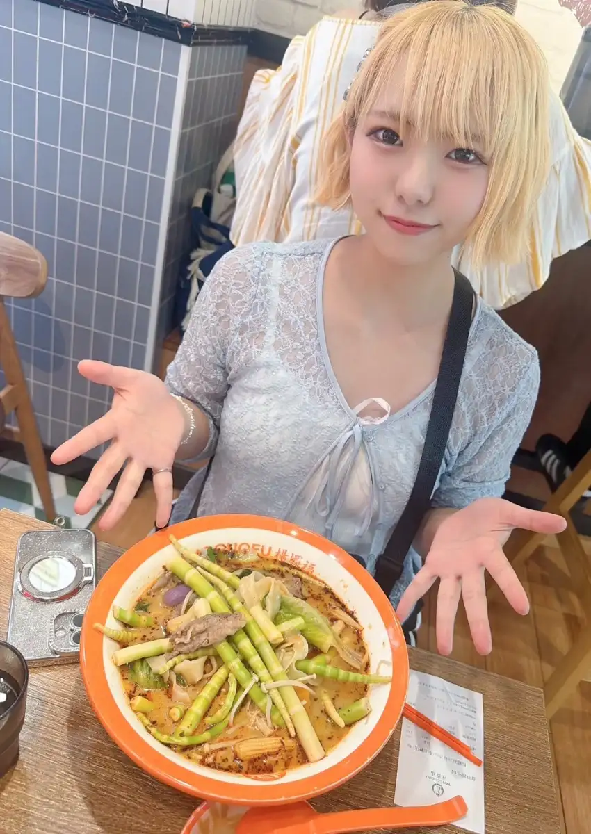 夏葵あかね