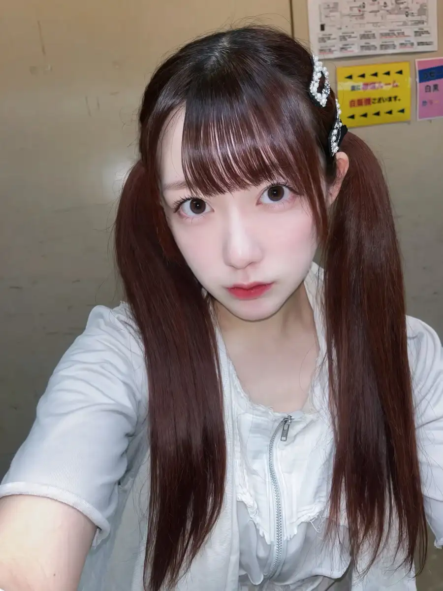 神余わかこ