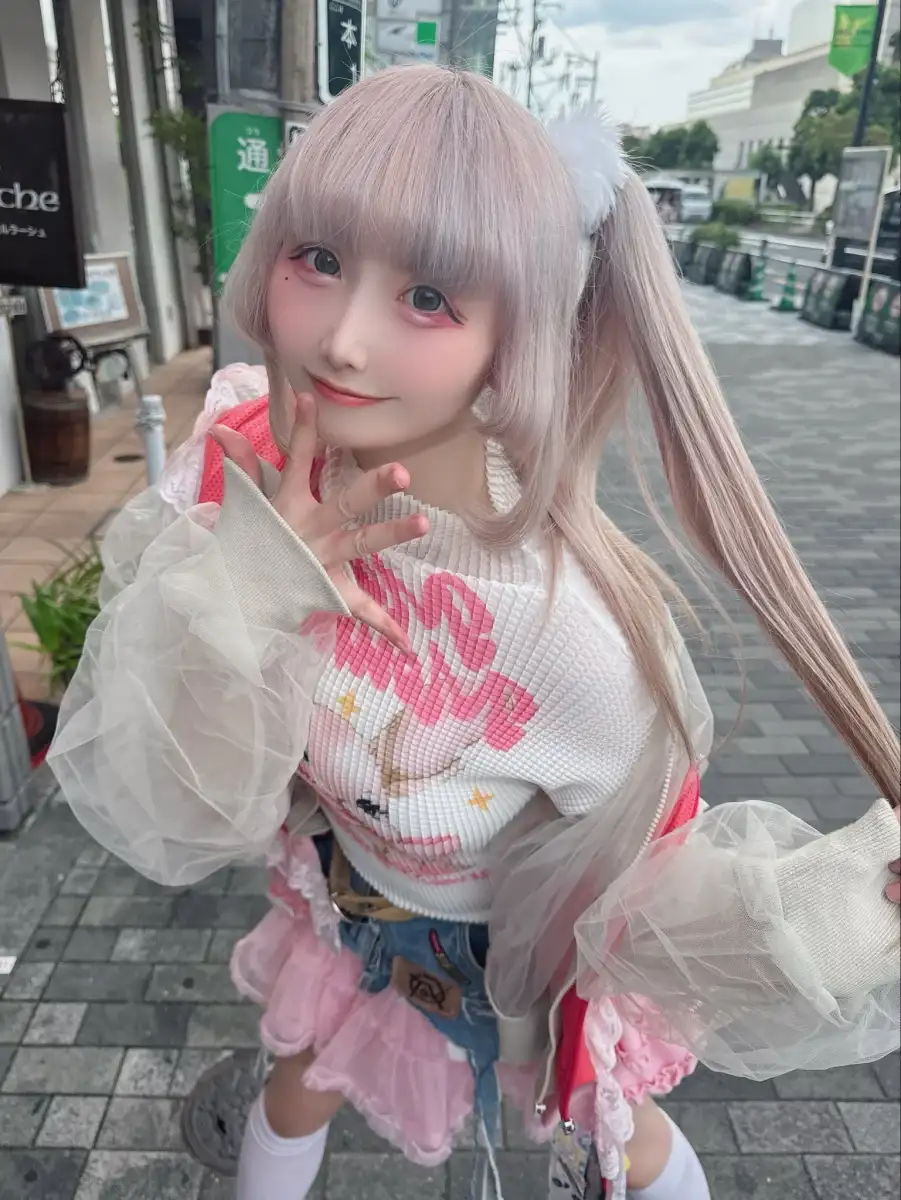 卯月アヤカ