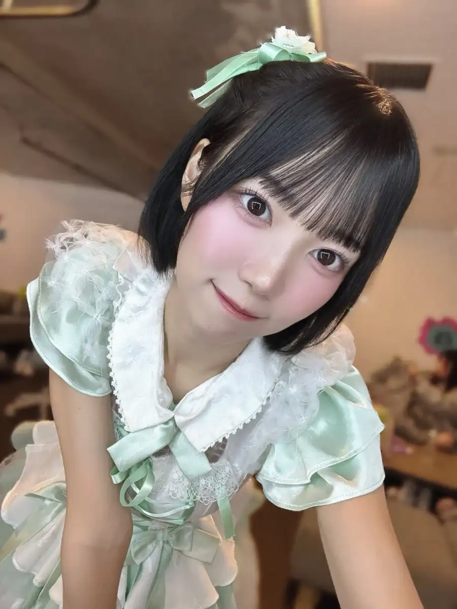 琴里ここ