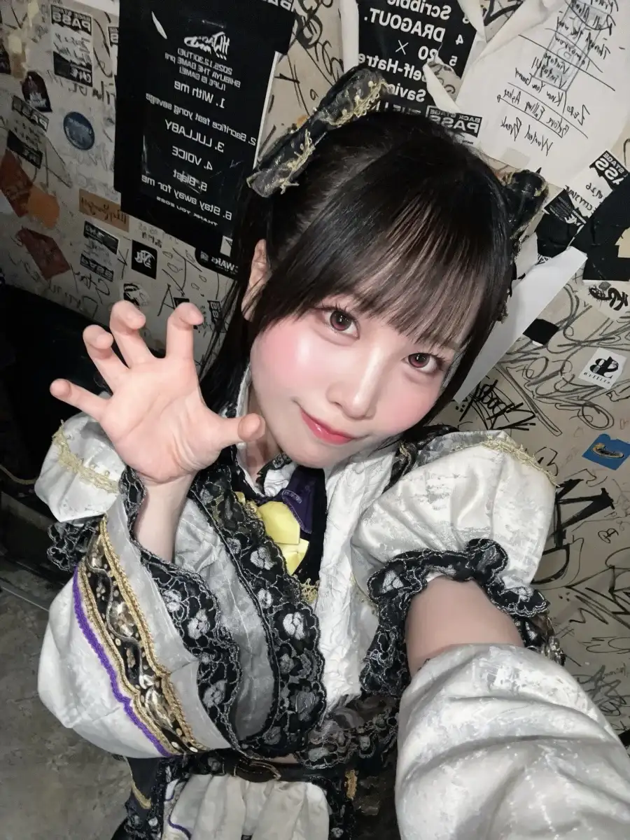 明日花ろあ