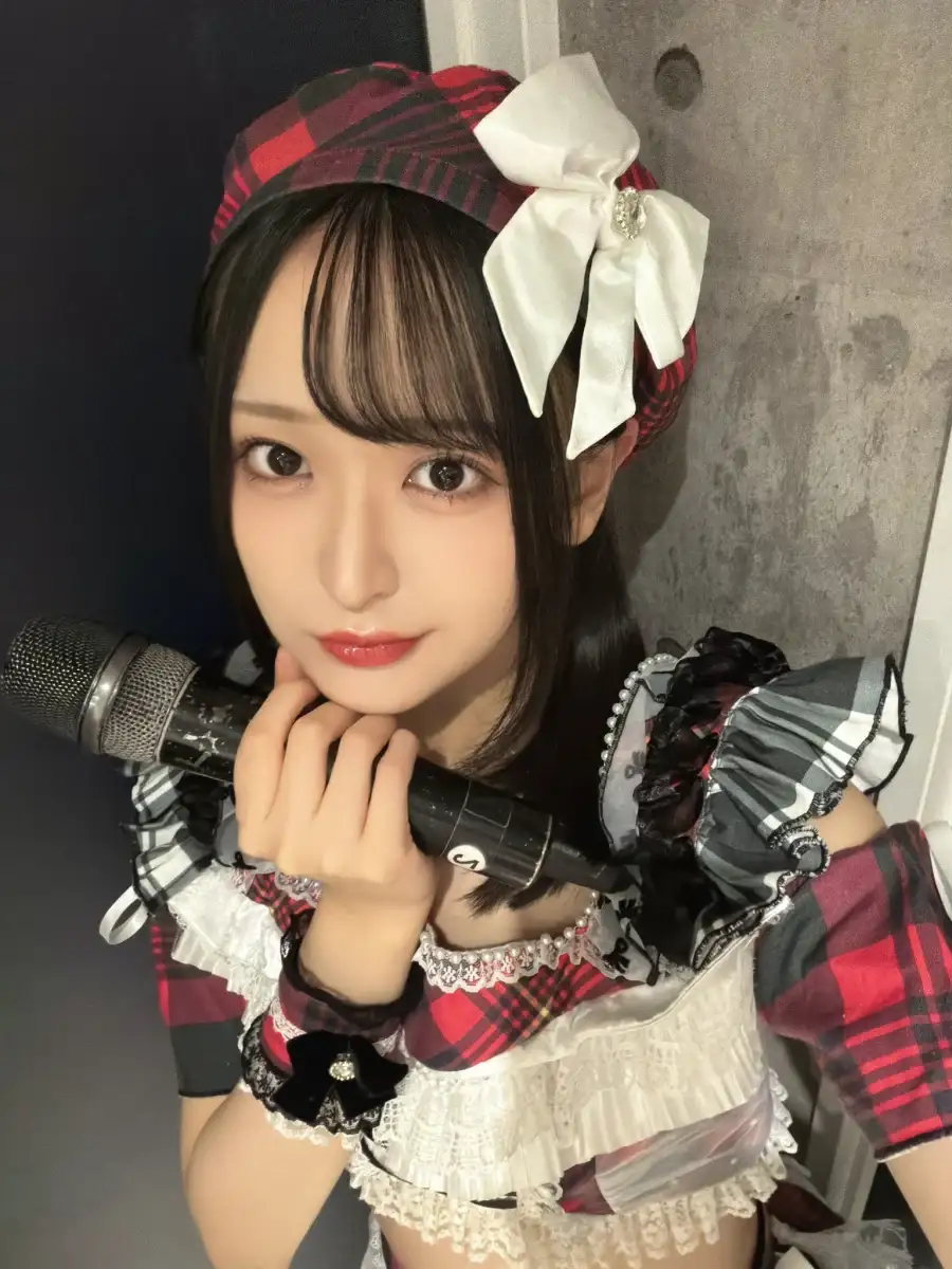 香田メイ